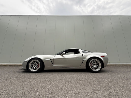 CHEVROLET コルベット C6 ワイドボディ に APEX ML-10RT F:18x11J ET38 / R:19x12J ET50 Machined Lip Brushed Clear を装着