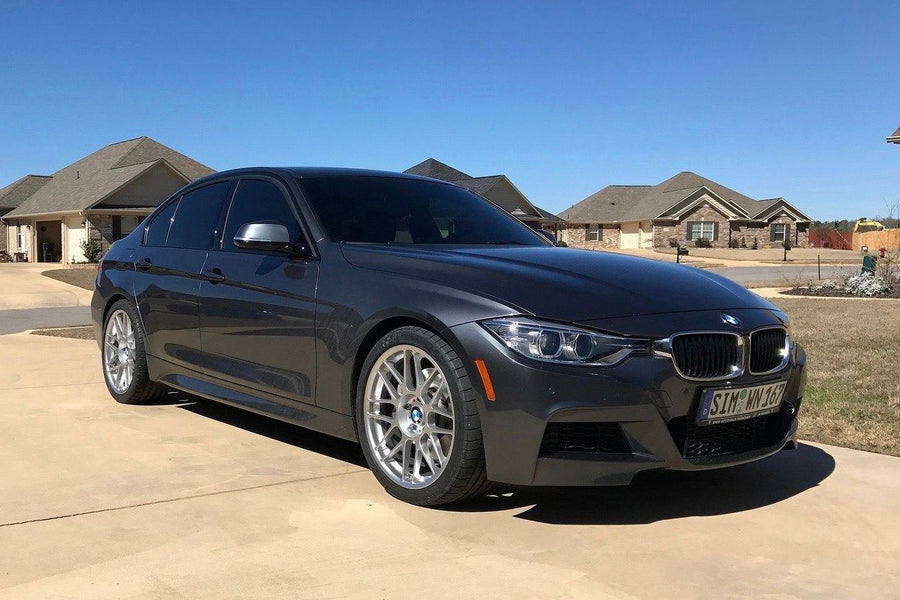 BMW 3シリーズ F30/F31/F34 に APEX ARC-8 19x8.5J ET35 を装着