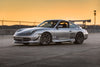 PORSCHE 911 996 カレラ に APEX SM-10 18x8.5J ET42 / 18x11J ET60 Satin Black を装着