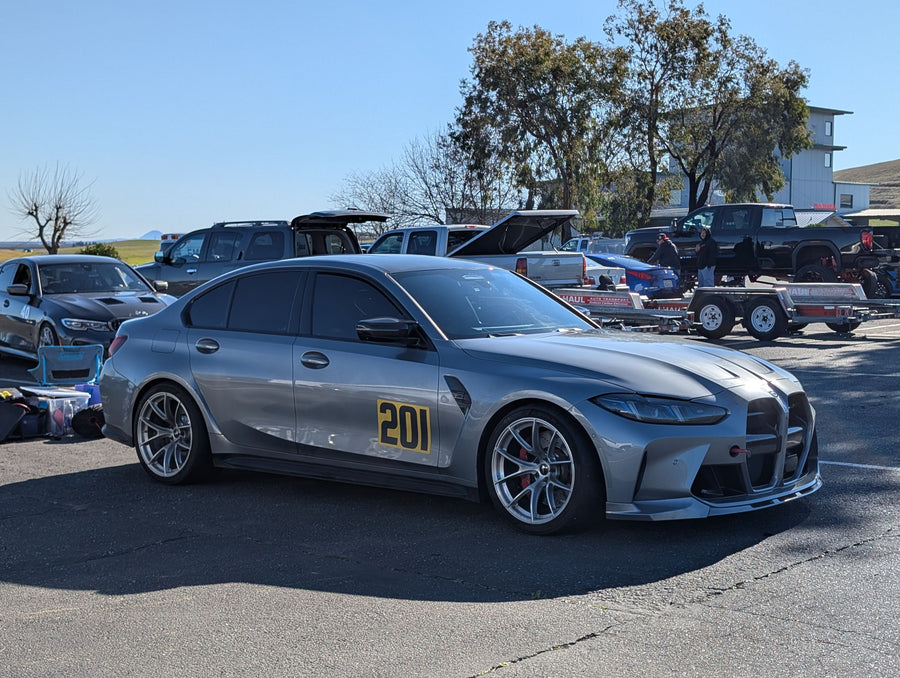 BMW M3 G80 に APEX VS-5RS 19x10.5J ET18 を装着