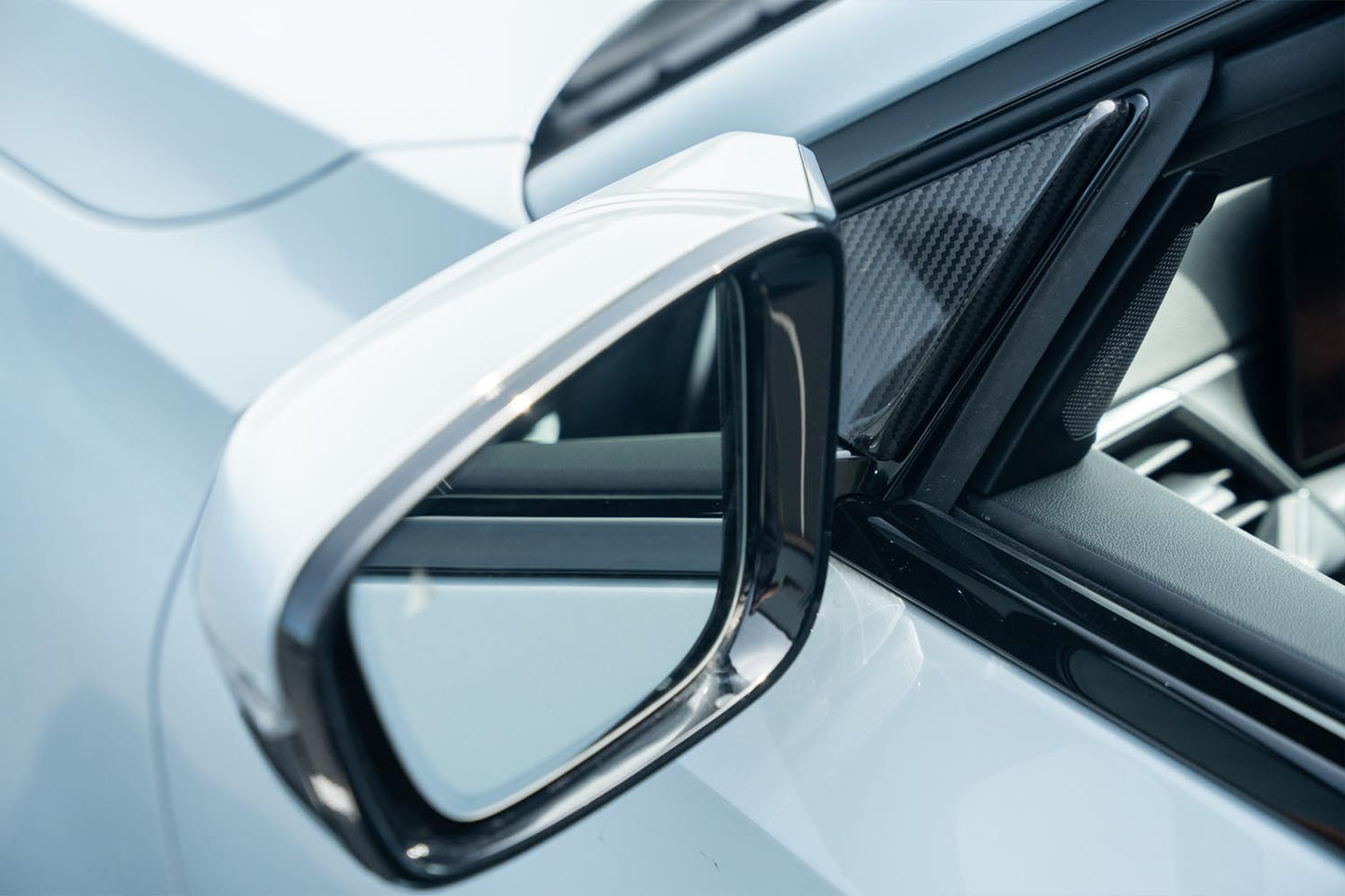 VERUS ENGINEERING(ヴェルスエンジニアリング)A0621A：BMW M2 (G87)・アンチバッティングデフレクター