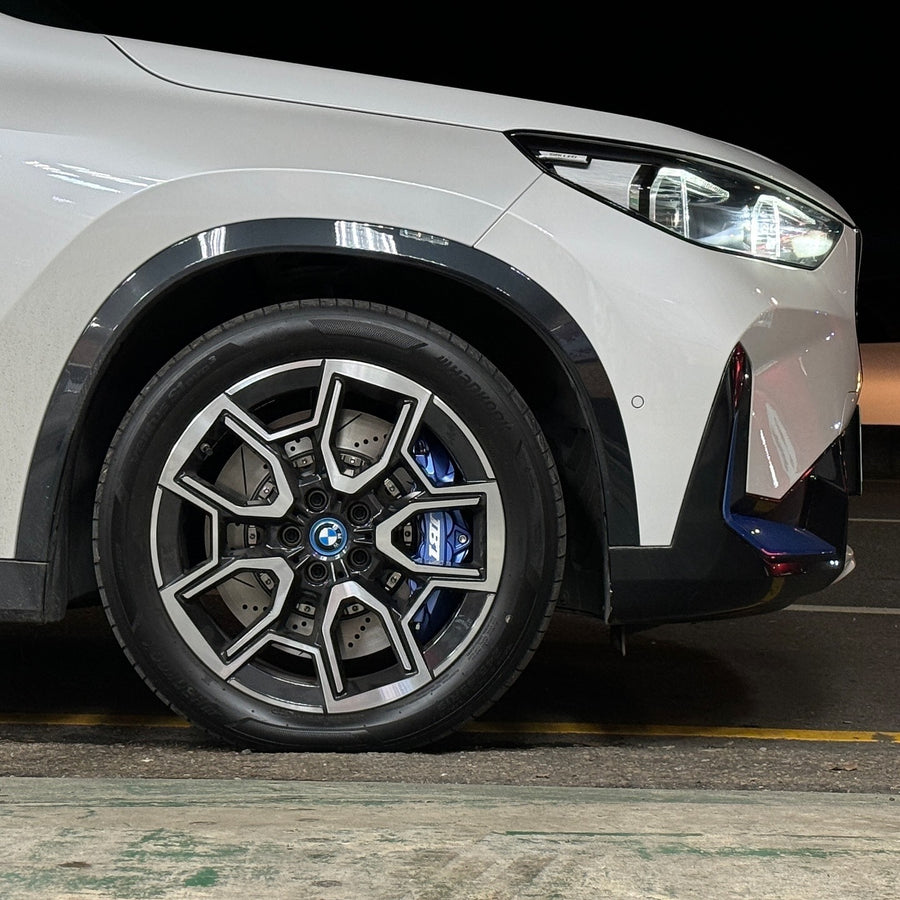 JBTブレーキキャリパーキット：BMW iX1：8POT（Z8）+2ピース380mmスリットローター＋ブラケット＋パッド＋ブレーキホース：フロントフルセット：全9色