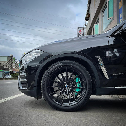 JBTブレーキキャリパーキット：BMW X6：8POT（Z8）+2ピース400mmスリットローター＋ブラケット＋パッド＋ブレーキホース：フロントフルセット：全9色