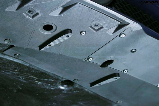 VERUS ENGINEERING(ヴェルスエンジニアリング)A0281A：Shelby GT350：カーボンポリウィーブスプリッターグリンドキット