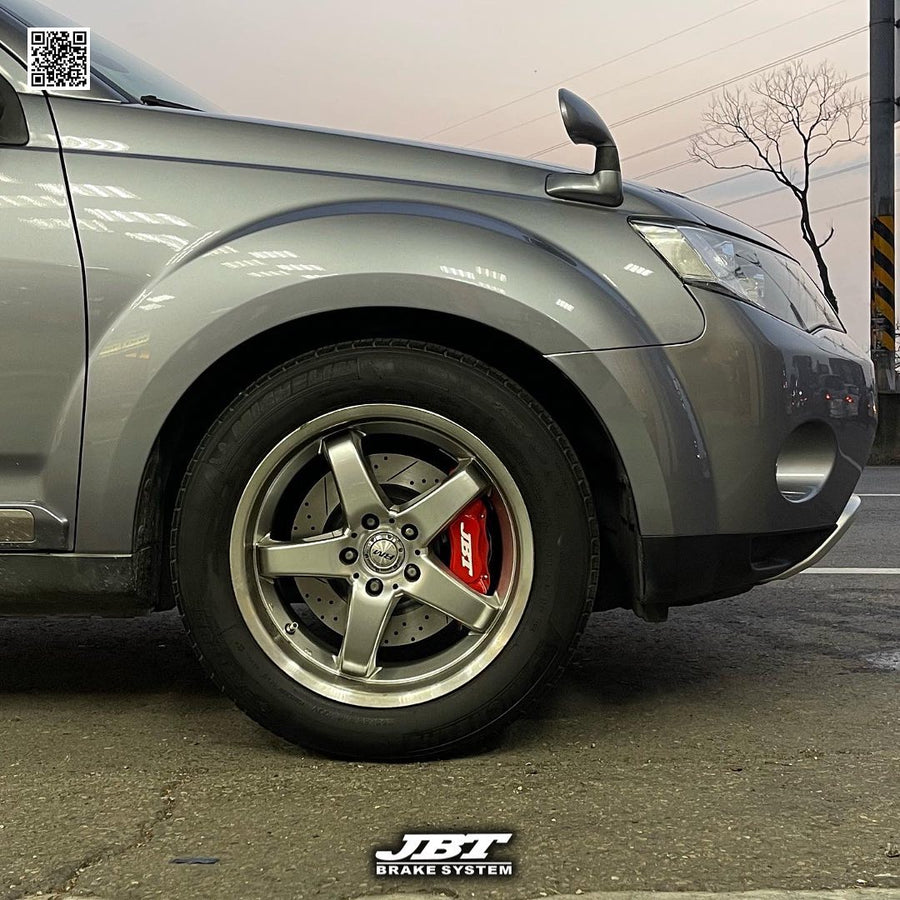 JBTブレーキキャリパーキット：MITSUBISHI Outlander：4POT（JB4P）+2ピース302/330mmスリットローター＋ブラケット＋パッド＋ブレーキホース：フロントフルセット：全9色