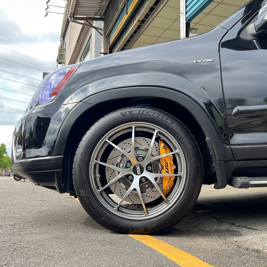 JBTブレーキキャリパーキット：HONDA CR-V IV：4POT（SP4P）+2ピース355mmスリットローター＋ブラケット＋パッド＋ブレーキホース：フロントフルセット：全9色
