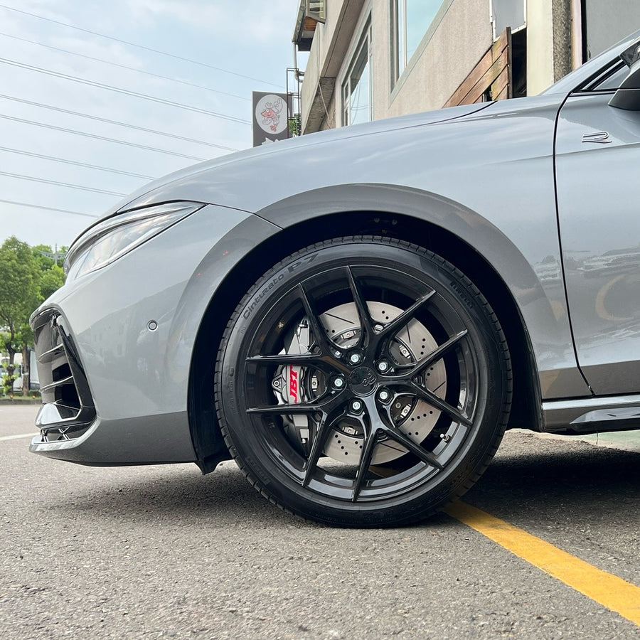 JBTブレーキキャリパーキット：VW Passat：8POT（Z8）+2ピース380mmスリットローター＋ブラケット＋パッド＋ブレーキホース：フロントフルセット：全9色