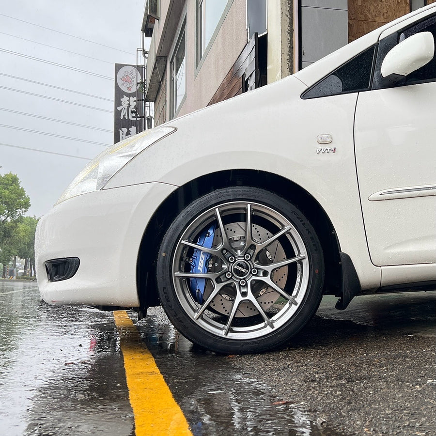 JBTブレーキキャリパーキット：TOYOTA Wish：4POT（SP4P）+2ピース355mmスリットローター＋ブラケット＋パッド＋ブレーキホース：フロントフルセット：全9色