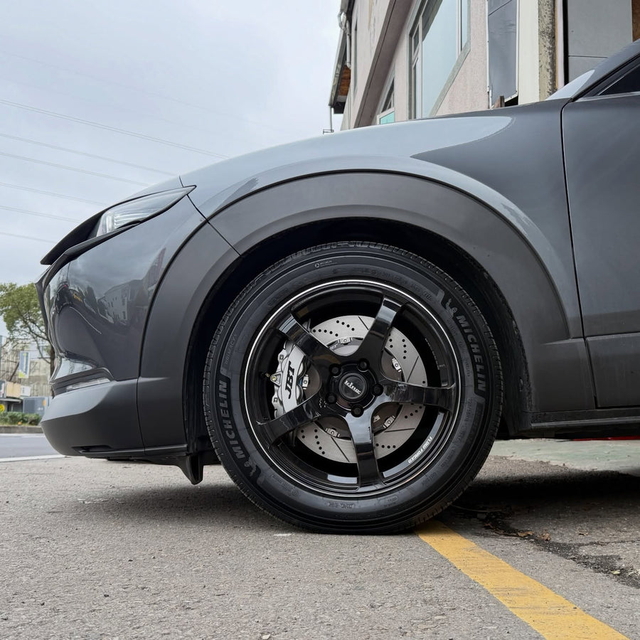 JBTブレーキキャリパーキット：MAZDA CX-30：4POT（SP4P）+2ピース355mmスリットローター＋ブラケット＋パッド＋ブレーキホース：フロントフルセット：全9色