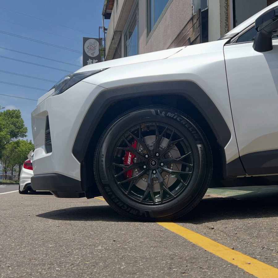 JBTブレーキキャリパーキット：TOYOTA RAV4 VI：4POT（SP4P）+2ピース355mmスリットローター＋ブラケット＋パッド＋ブレーキホース：フロントフルセット：全9色