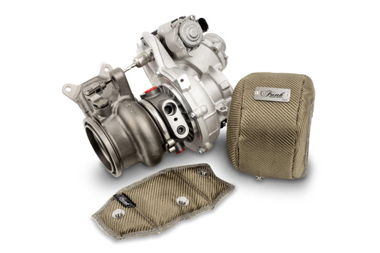 Funk Motorsport：ファンクモータースポーツ VW Golf R Mk 7 ターボブランケット IS38