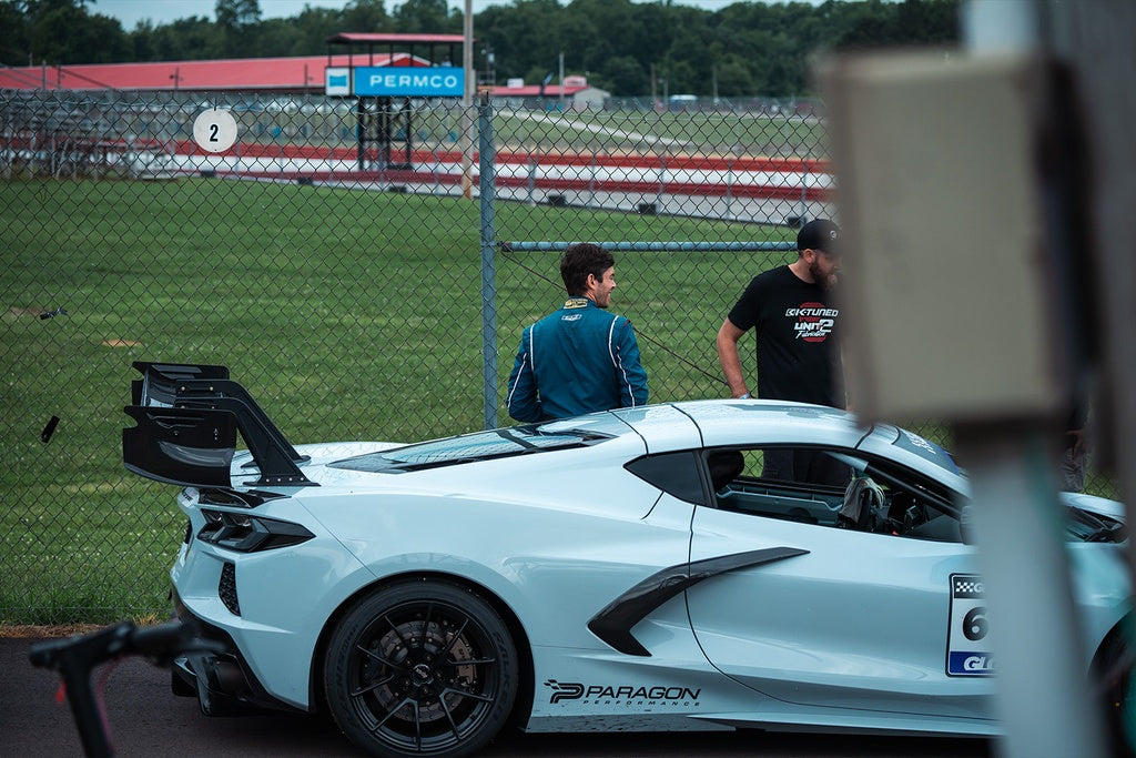 VERUS ENGINEERING(ヴェルスエンジニアリング)A0733A：シボレー・コルベットスティングレー（C8)：スワンネックV1Xリアウイングキット