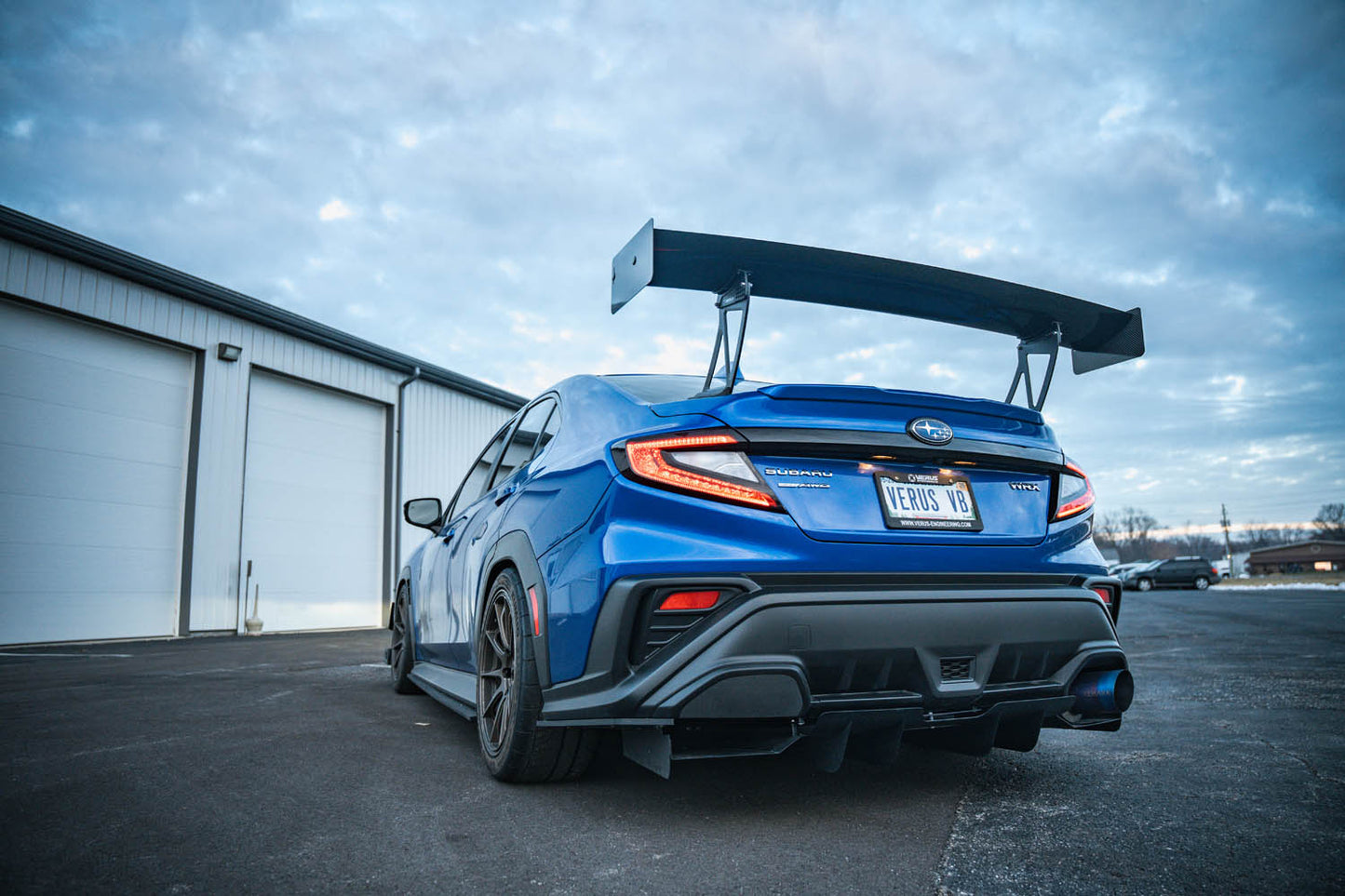 VERUS ENGINEERING(ヴェルスエンジニアリング)A0609A・SUBARU WRX(VB)対応UCWリアウイング
