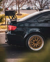 VERUS ENGINEERING(ヴェルスエンジニアリング)A0303A・BMW 3シリーズ(E90)対応UCWリアウイング