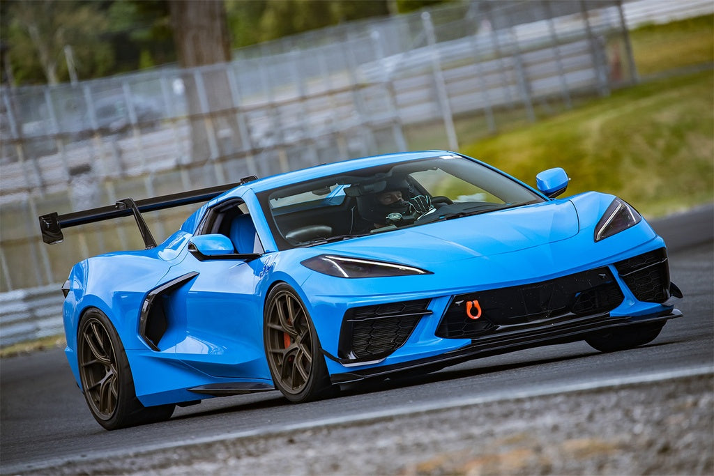 VERUS ENGINEERING(ヴェルスエンジニアリング)A0820A：シボレー・コルベットコンバーチブル（C8)：スワンネックUCWリアウイングキット