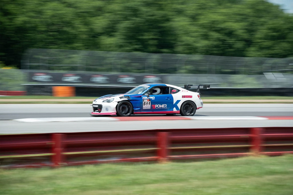 VERUS ENGINEERING(ヴェルスエンジニアリング)A0783A・TOYOTA 86(ZN6)SUBARU BRZ(ZC6)対応UCWリアウイングスワンネックモデル