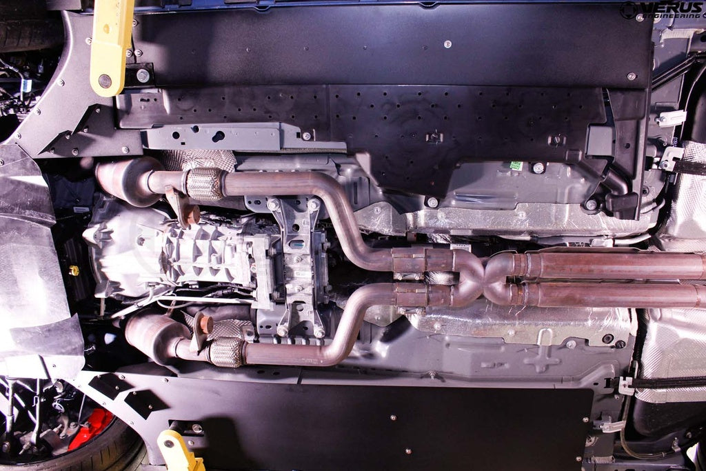 VERUS ENGINEERING(ヴェルスエンジニアリング)A0298A：Shelby GT350/GT350R：フラットアンダーボディパネルキット