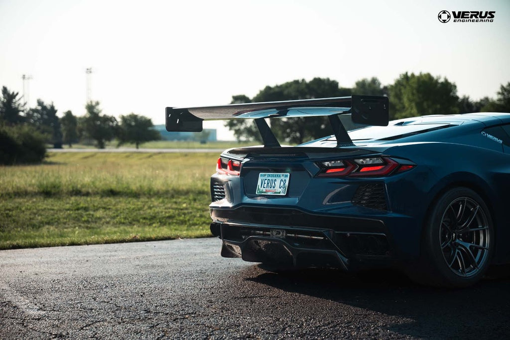 VERUS ENGINEERING(ヴェルスエンジニアリング)A0733A：シボレー・コルベットスティングレー（C8)：スワンネックV1Xリアウイングキット