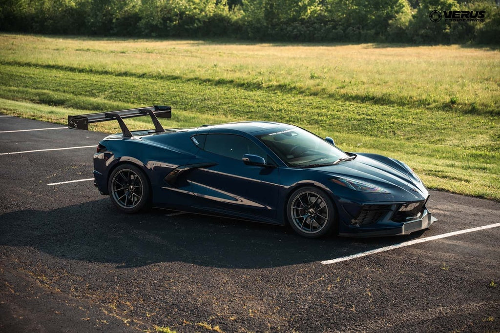 VERUS ENGINEERING(ヴェルスエンジニアリング)A0733A：シボレー・コルベットスティングレー（C8)：スワンネックV1Xリアウイングキット