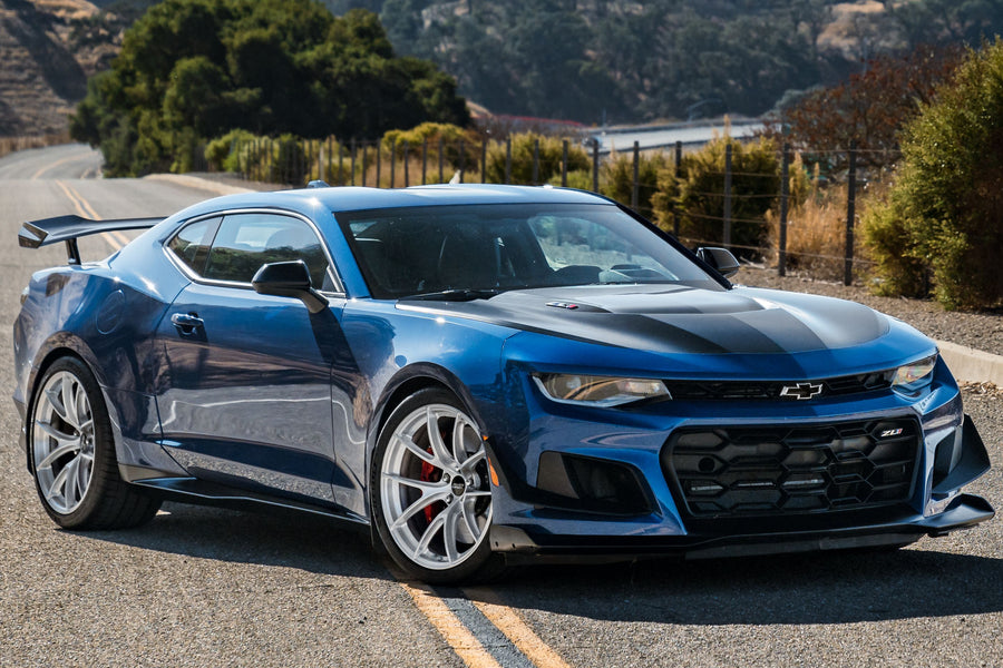 CHEVROLET カマロ 6th Gen ZL1 1LE に APEX VS-5RS F:20x10.5J ET15 / R:20x11.5J ET42 Brushed Clear を装着