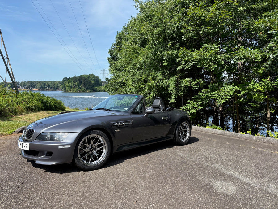 BMW Z3 M E36/7 E36/8 に APEX ARC-8 17x9J ET30 を装着
