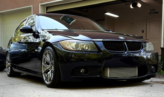BMW 3シリーズ E90/E91/E92/E93 に APEX VS-5 F:18x9J ET30 / R:18x9.5J ET35 を装着