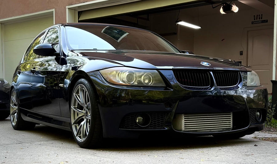 BMW 3シリーズ E90/E91/E92/E93 に APEX VS-5 F:18x9J ET30 / R:18x9.5J ET35 を装着