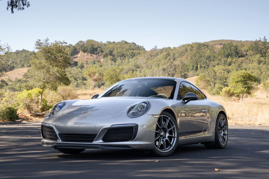 PORSCHE 911 991.1 カレラ・991.2 カレラT に APEX SM-10 19x9J ET50 / 19x11J ET60 Anthracite を装着