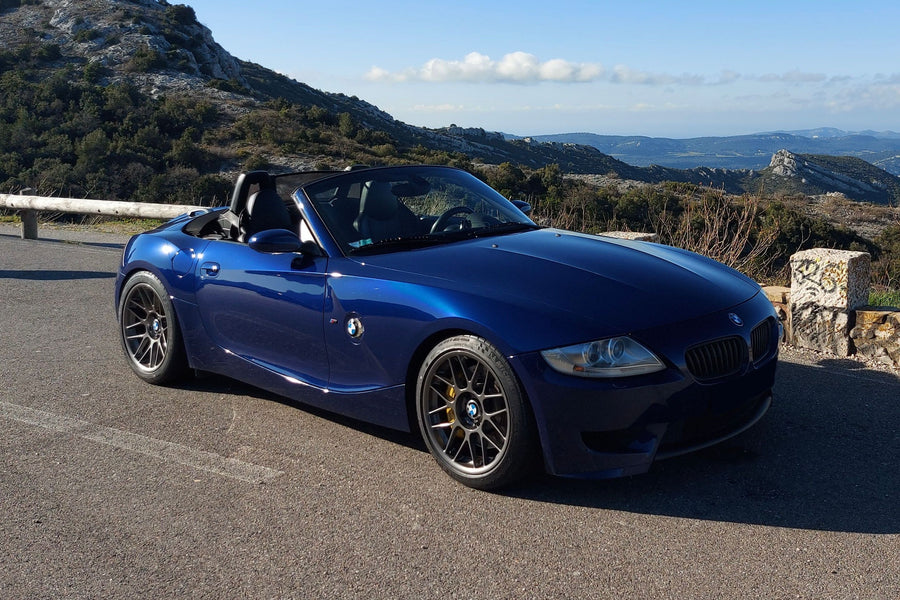 BMW Z4 M E85/E86 に APEX ARC-8 F:18x8.5J ET38 / R:18x9J ET30 を装着