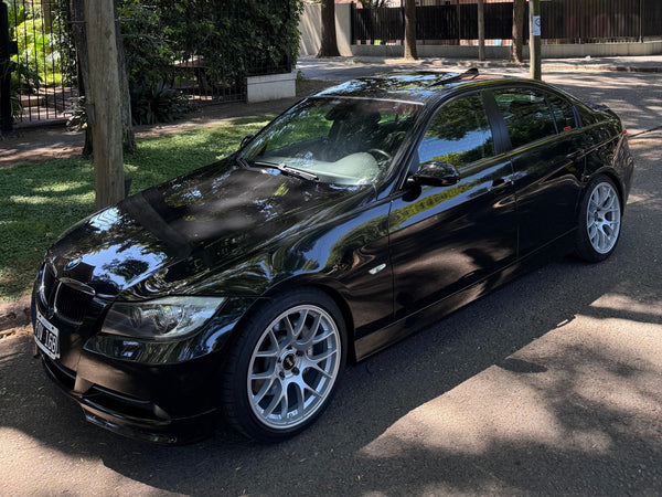 BMW 3シリーズ E90/E91/E92/E93 に APEX EC-7 F:18x9J ET30 / R:18x9.5J ET28 を装着