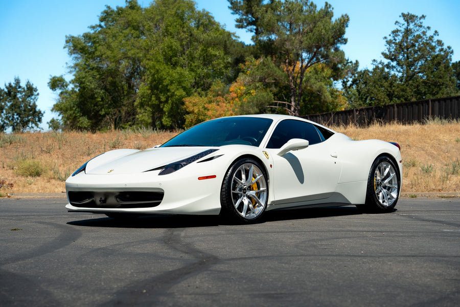 FERRARI 458 に APEX VS-5RS F:20x9J ET32 / R:20x11J ET43 Brushed Clear を装着
