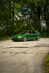 APEX ML-10RT スクエア装着の AUDI B5 S4 アバント サイドビュー