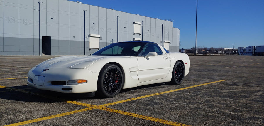 CHEVROLET コルベット C5（Z06／Z51） に APEX EC-7 F:18x10J ET58 / R:19x11J ET78 Satin Black を装着