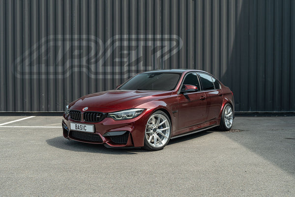 BMW M3 F80 に APEX VS-5RS F:19x9.5J ET22 / R:19x10J ET25 を装着