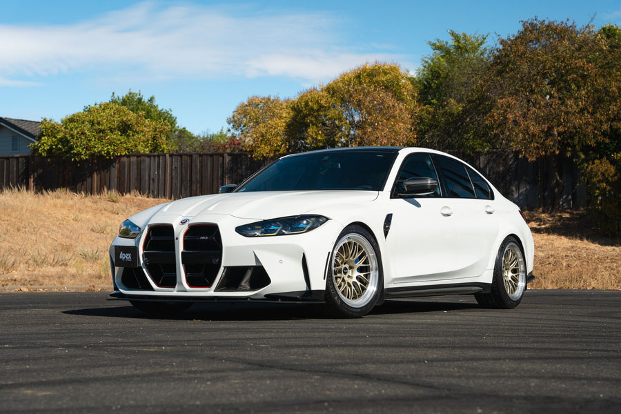 BMW M3 G80 に APEX ML-10RT F:19x10J ET12 / R:19x11J ET22 を装着