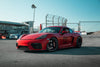 PORSCHE 718 ケイマン GT4 に APEX SM-10 19x9J ET50 / 19x11J ET46 サテンブラックを装着