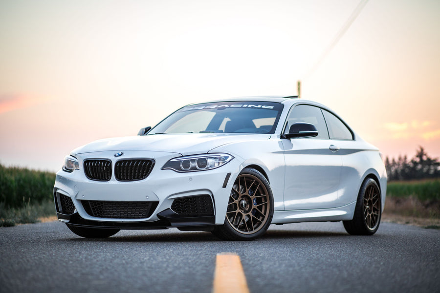 BMW 2シリーズ F22/F23 に APEX ARC-8 18x8.5J ET38 を装着