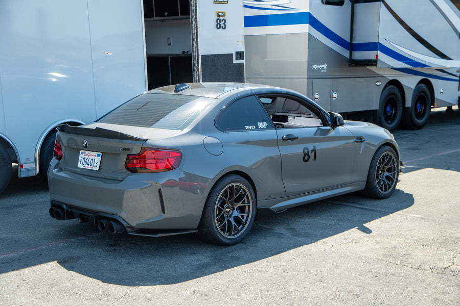 BMW M2 F87 に APEX EC-7 18x10J ET33 を装着
