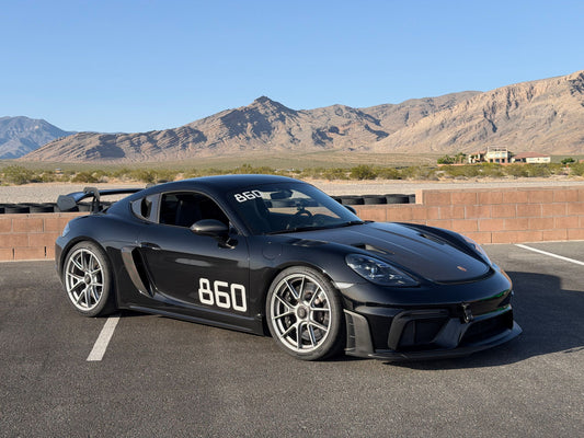 PORSCHE 718 ケイマン GT4 RS APEX VS-5RS 20インチ Race Silver 装着例