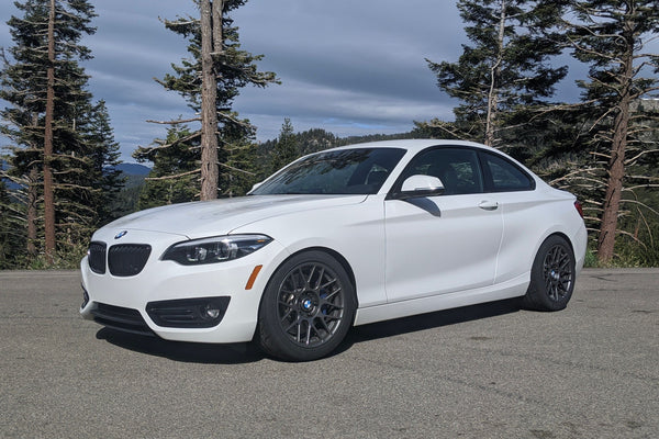 BMW 2シリーズ F22/F23 に APEX ARC-8 17x9J ET42 を装着
