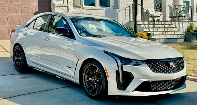CADILLAC CT4-V ブラックウィング に APEX VS-5RS F:18x9J ET30 / R:18x10J ET42 Anthracite を装着