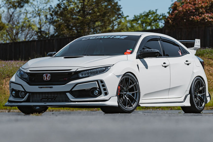 HONDA シビック タイプR FK8 に APEX VS-5RS 18x10.5J ET47 Anthracite を装着