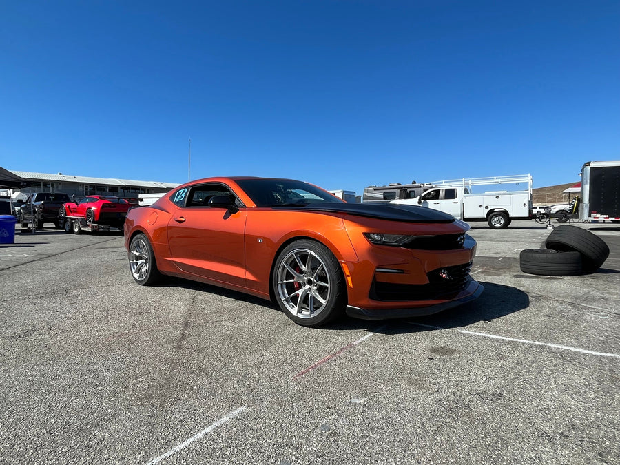 CHEVROLET カマロ 6th Gen に APEX VS-5RS 19x11J ET35 Brushed Clear を装着