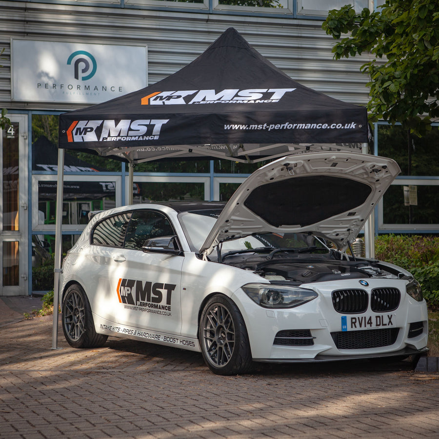 BMW 1シリーズ F20/F21 に APEX ARC-8 F:18x8.5J ET38 / R:18x9.5J ET58 を装着