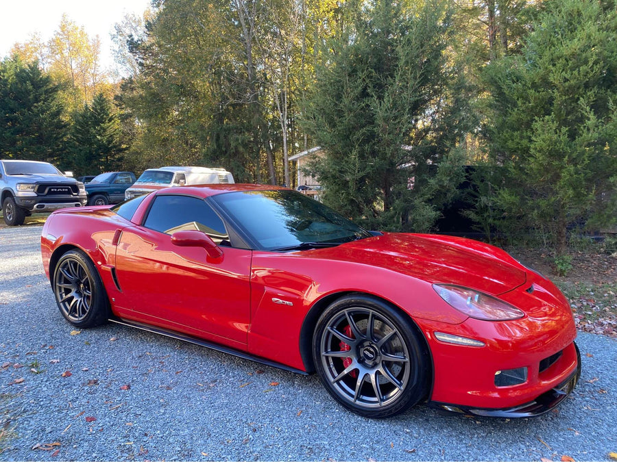 CHEVROLET コルベット C6 ワイドボディ に APEX SM-10 F:19x11J ET38 / R:19x12.5J ET55 Anthracite を装着