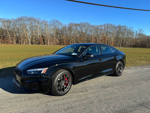 AUDI S5 B9 に APEX VS-5RS 18x9J ET25 スクエア アンスラサイトを装着