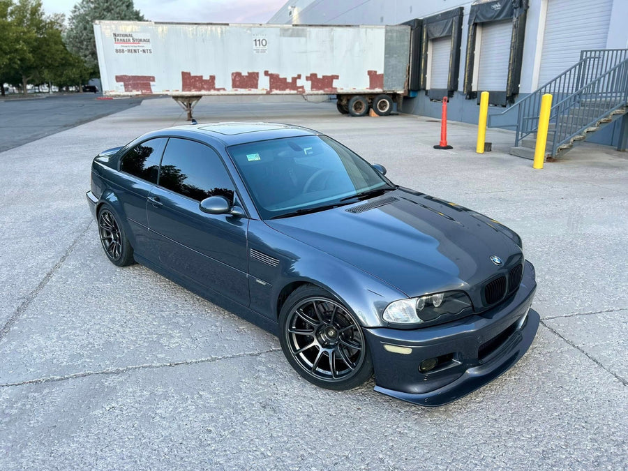 BMW M3 E46 に APEX SM-10RE 18x10J ET25 を装着