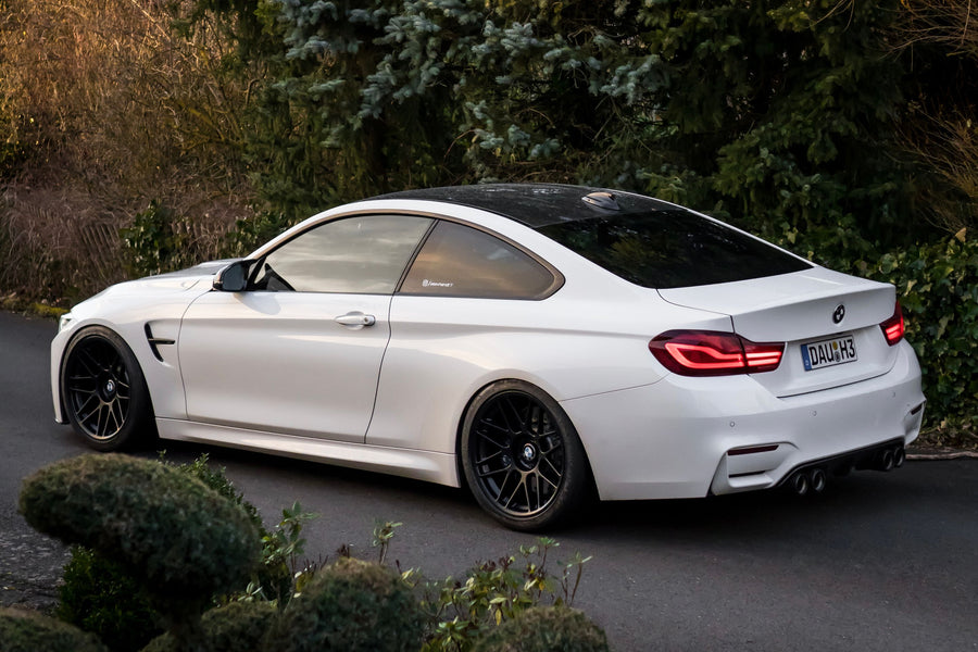 BMW M4 F82/F83 に APEX ARC-8 19x9.5J ET22 を装着
