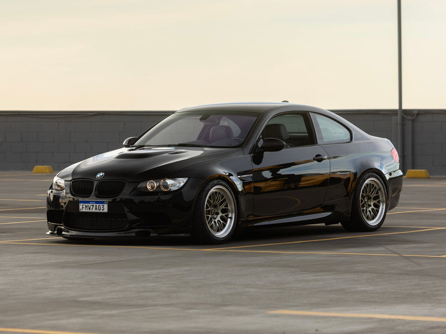 BMW M3 E90/E92/E93 に APEX ML-10RT 18x9.5J ET22 を装着