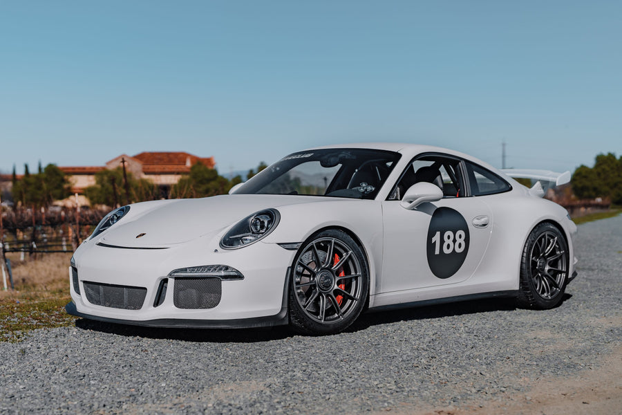 PORSCHE 911 991.1 GT3 に APEX SM-10RS 19x9.5J ET50 / 19x12J ET47 Anthracite を装着